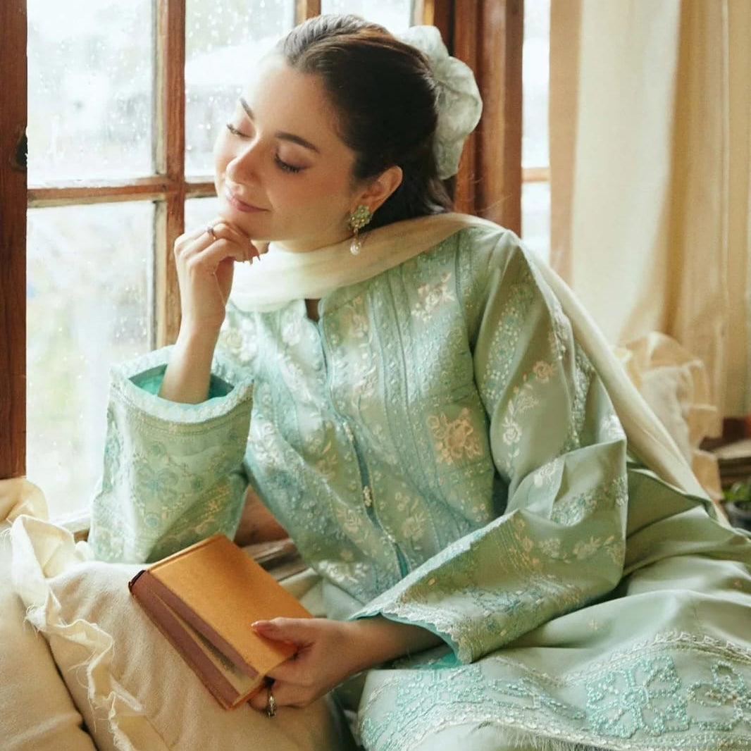 lookbook image shop_this_look_EcLGgQ